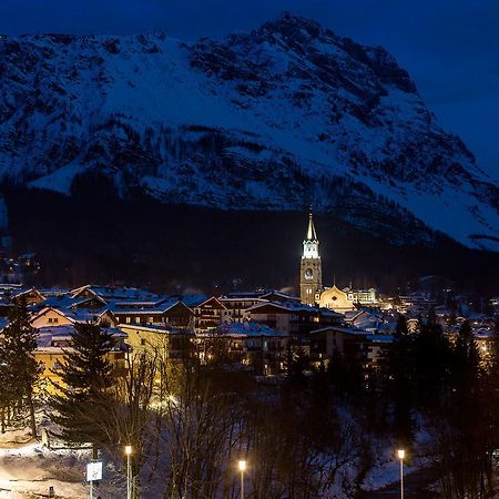 Dependance Hotel Corona Cortina dʼAmpezzo Zewnętrze zdjęcie